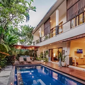 https://villa-alleira.hotelsseminyak.net